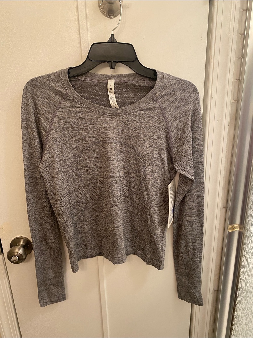 Lululemon Women's Gray Swiftly Tech Long-Sleeve 2.0 Race Top